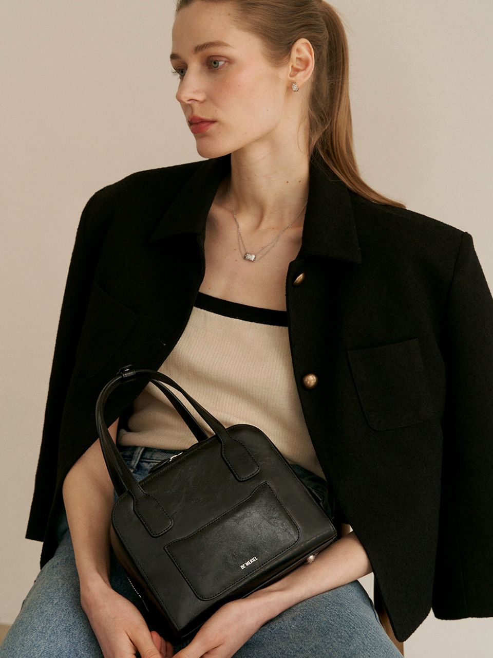 MUSINSA | DEMERIEL Cayley Boston Bag Leather Crinkle_Black