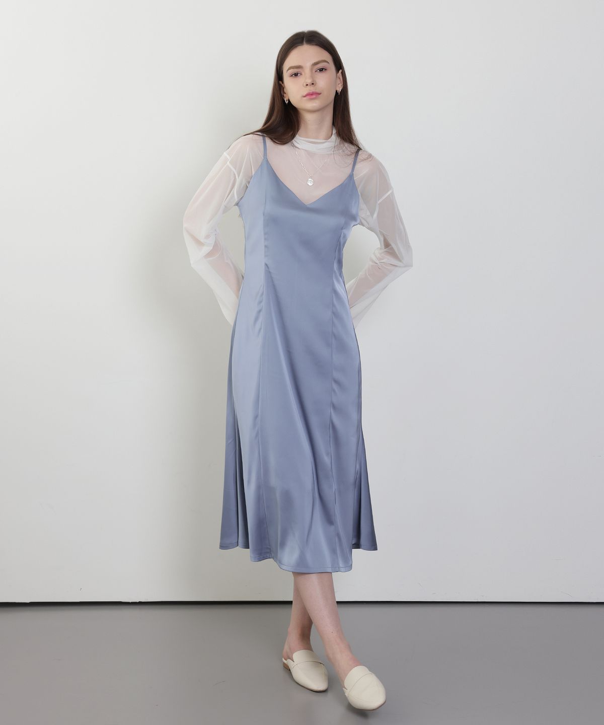 러브참(LOVECHARM) [베누스 사틴 슬립 드레스_블루]Venus Satin Slip Dress