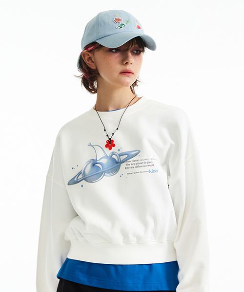 ★KIRSH★ Cherry Planet Graphic Crop Sweatshirt White MUSINSA | KIRSH Cherry Planet Graphic Cropped Sweatshirt [White]