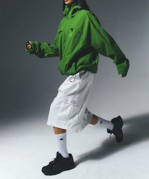 워크샵 TR 카고 쇼츠 오프 화이트