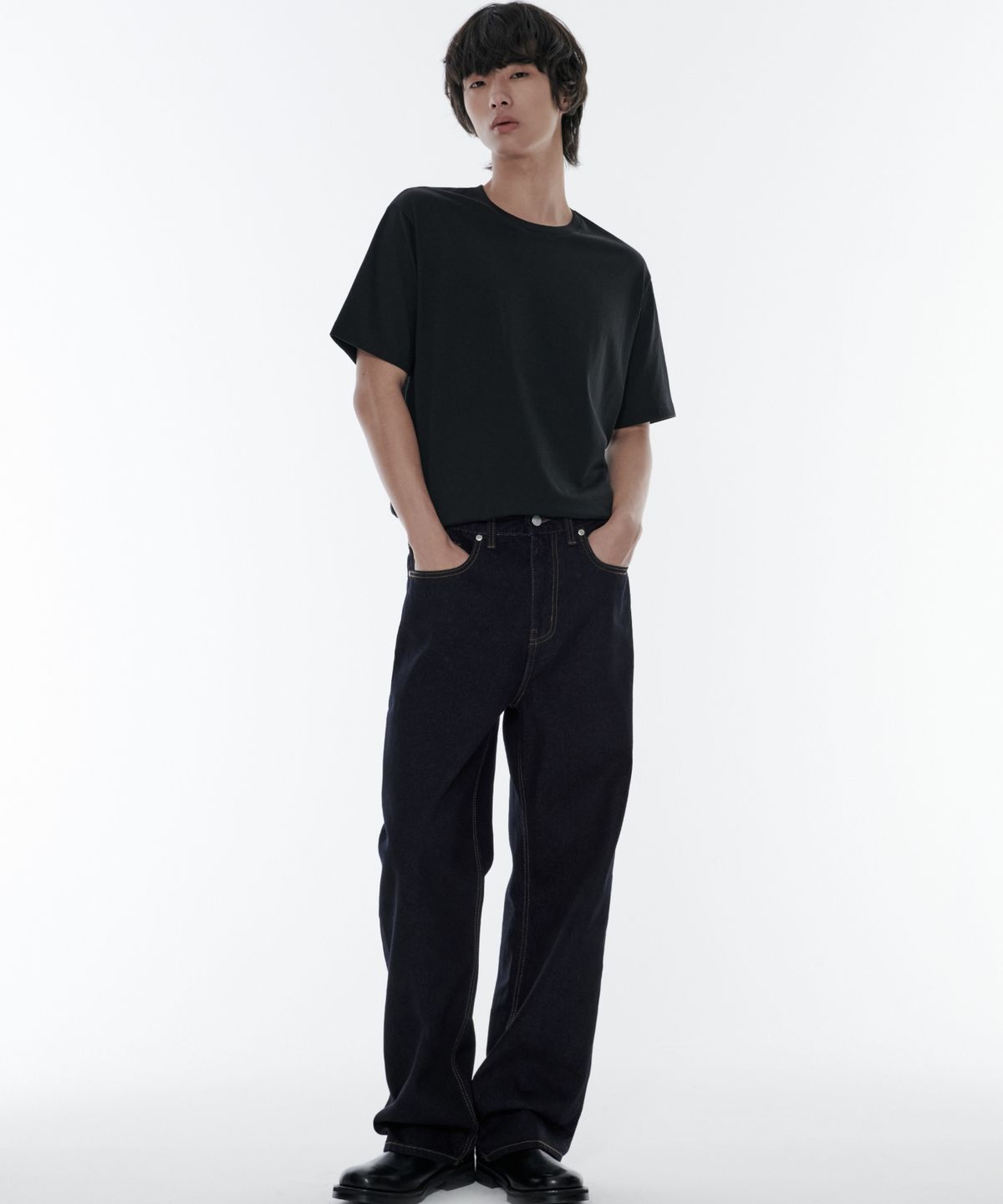 무신사 스탠다드(MUSINSA STANDARD) 루즈 스트레이트 데님 팬츠 [딥 인디고]