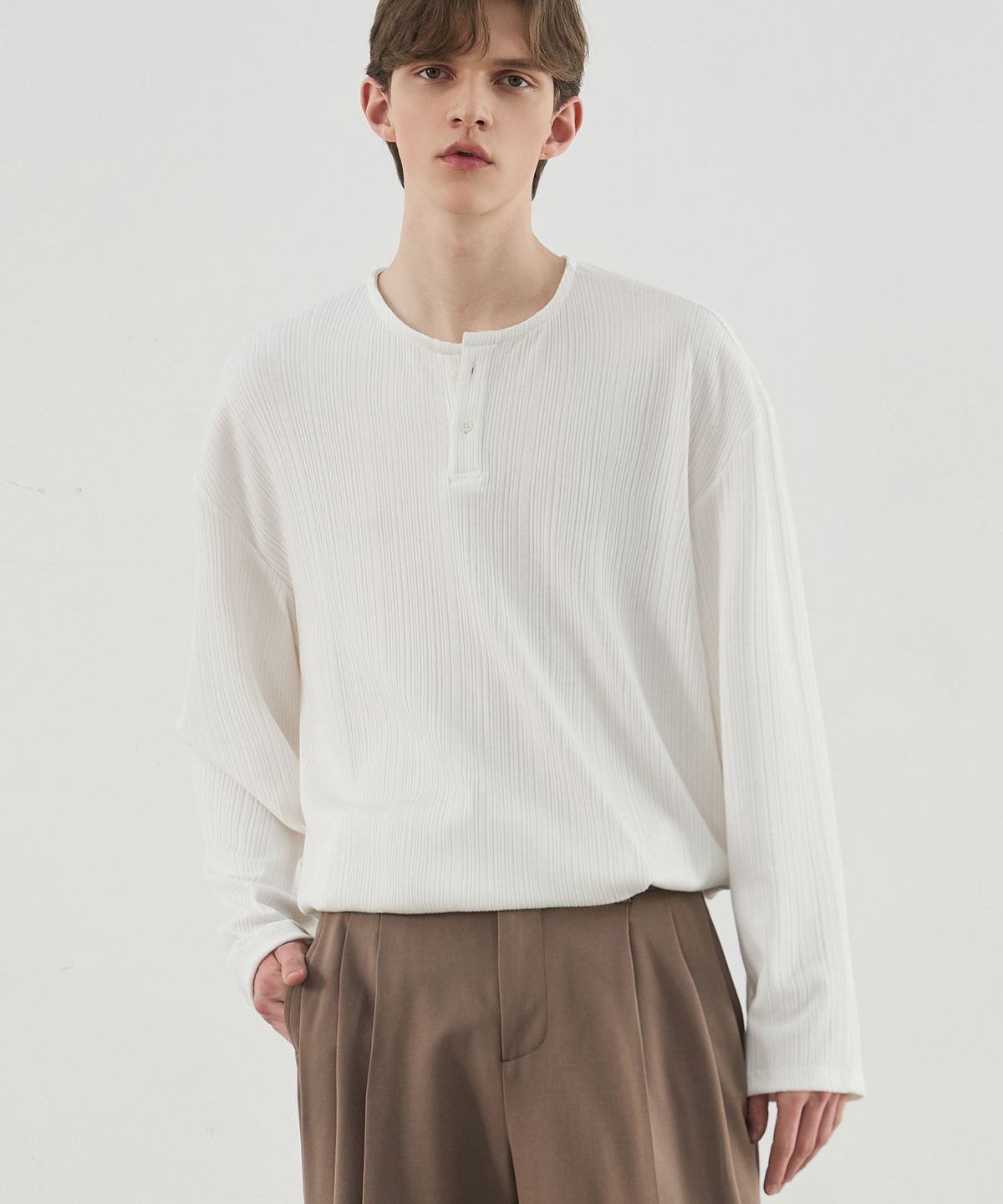 드로우핏(DRAW FIT) 포멀릭 리브드 헨리넥 티셔츠 [OFF WHITE]