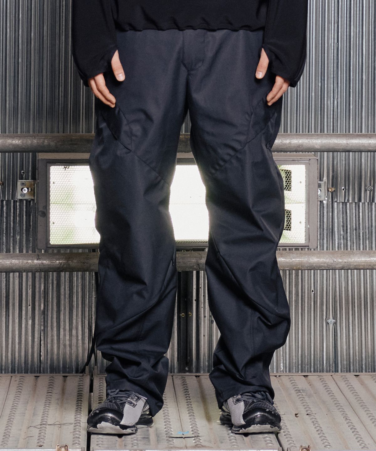 그레일즈(GRAILZ) SURPLUS NYLON PANTS [BLACK]