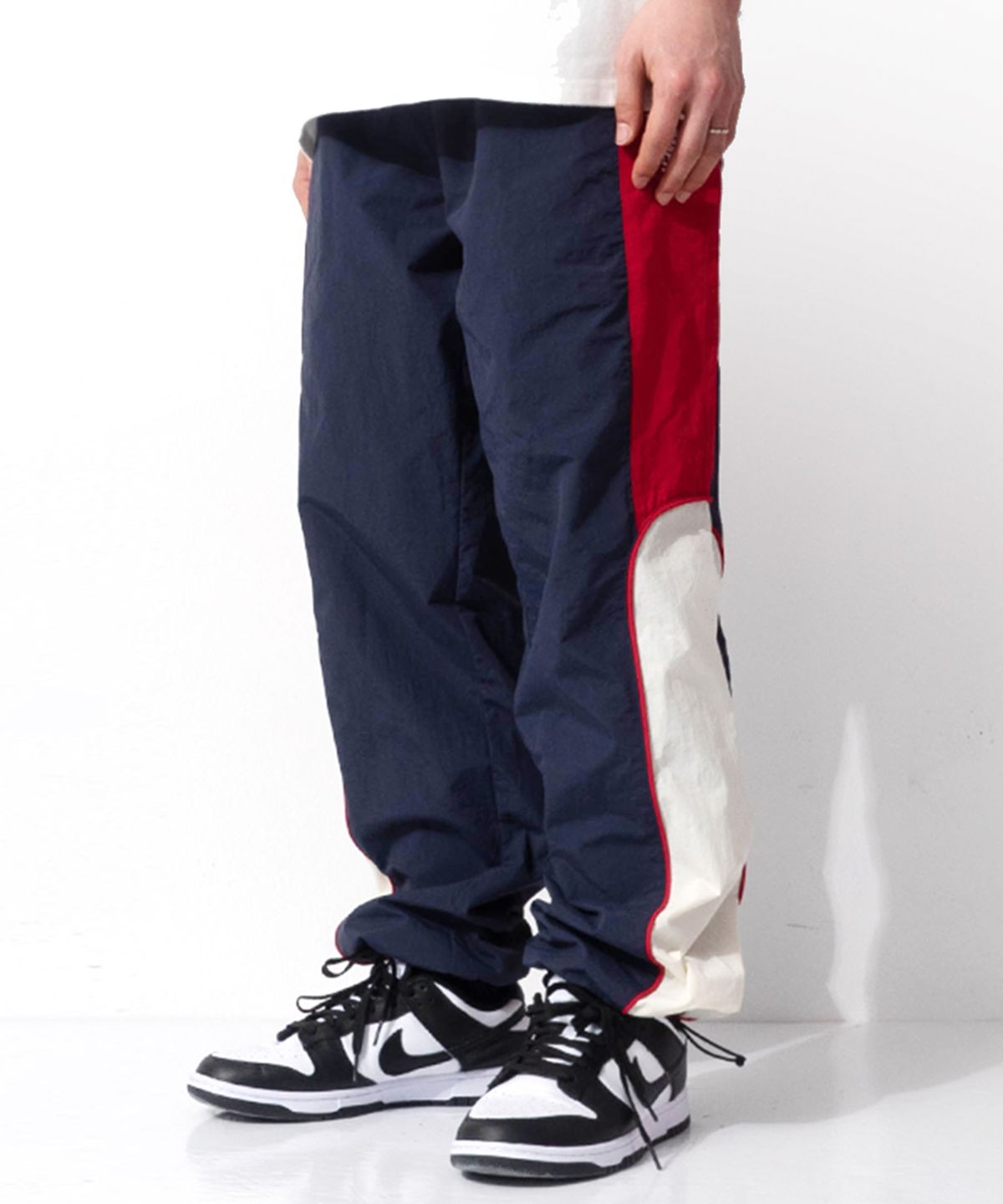 큐티에잇 가먼츠(QT8 GARMENTS) GB Old Track Pant (Red)