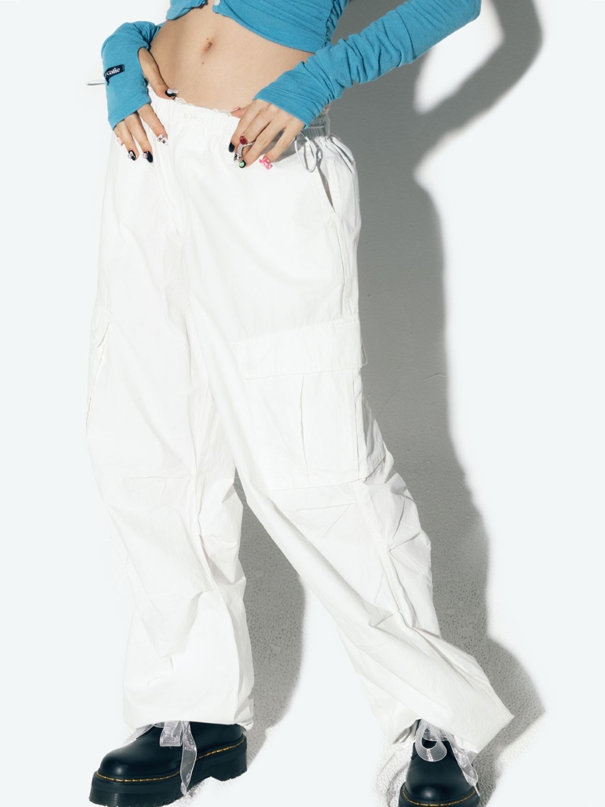에즈이프 캘리(ASIF CALIE) [BEST SELLER] PARACHUTE CARGO PANTS WHITE