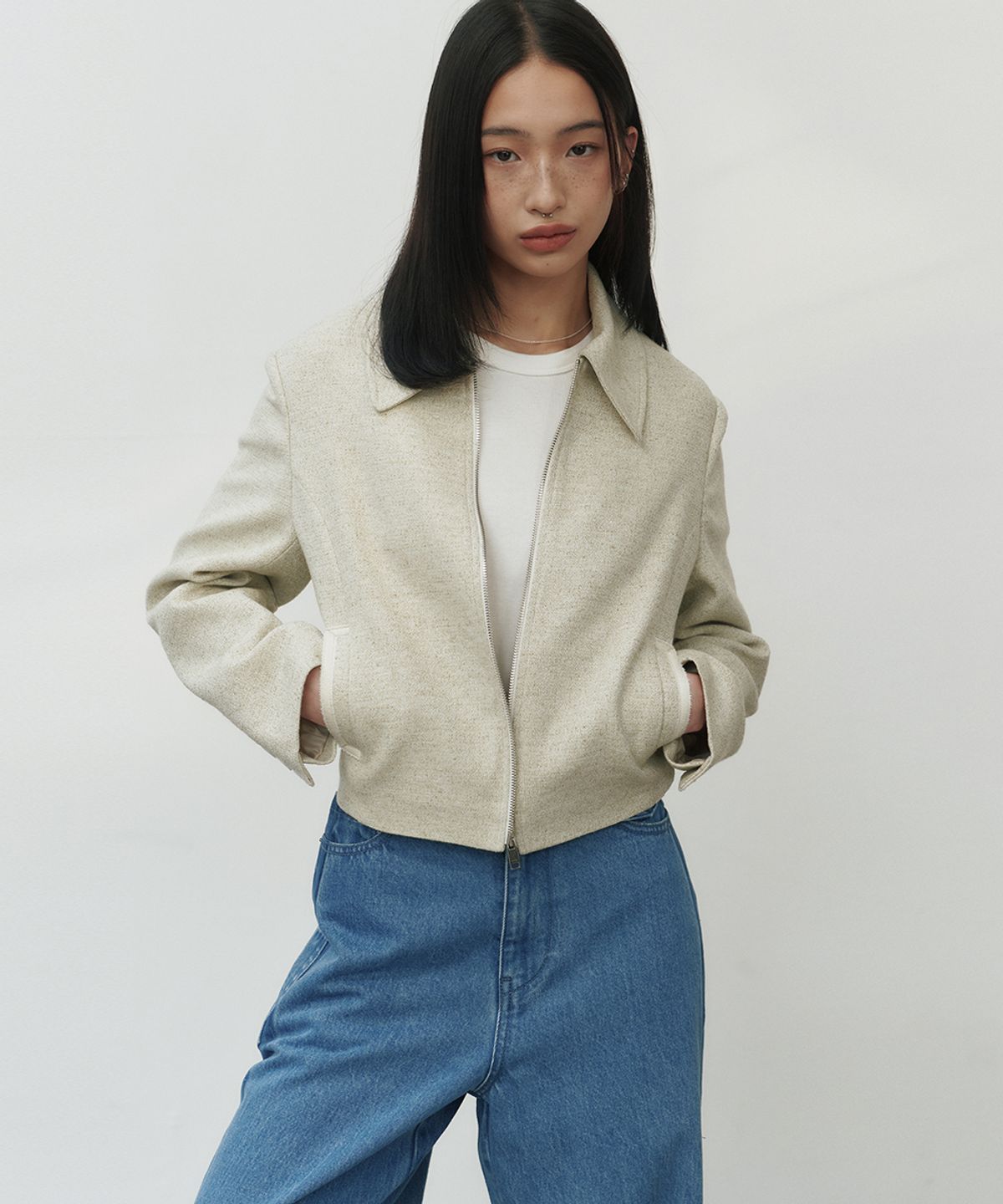 노이어 포 우먼(NOIRER FOR WOMAN) 트위드 집업 크롭 자켓 (페일그린)