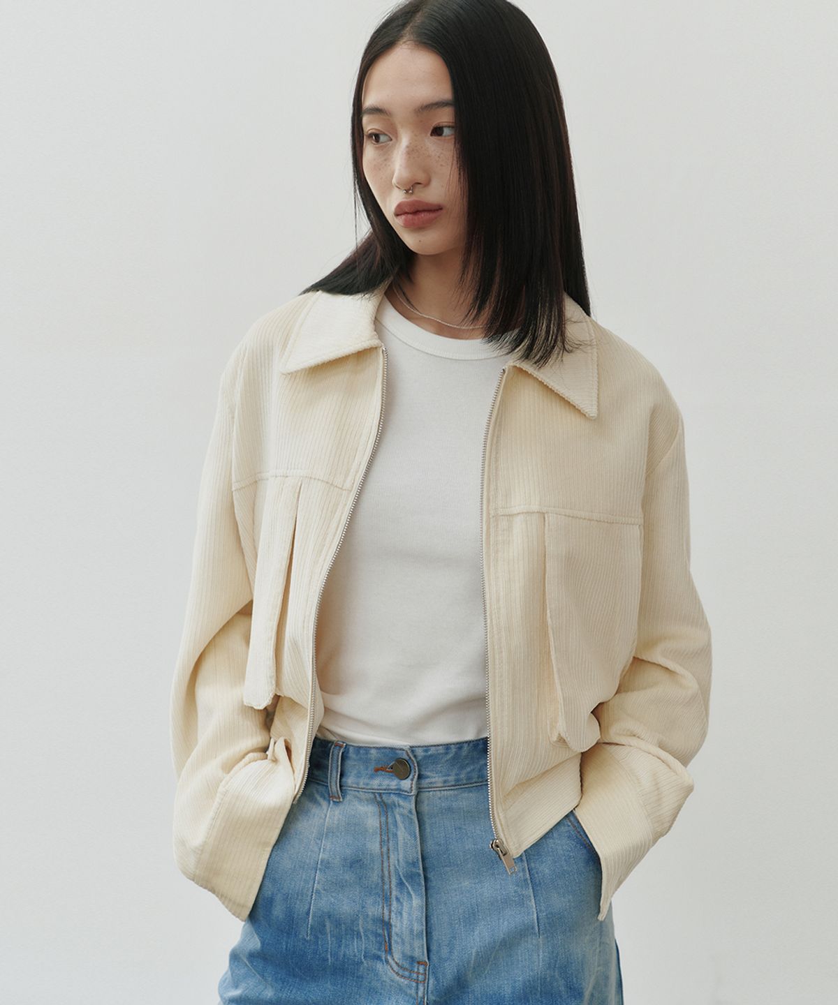 노이어 포 우먼(NOIRER FOR WOMAN) 텐셀-리브드 플라이트 크롭 자켓 (크림아이보리)