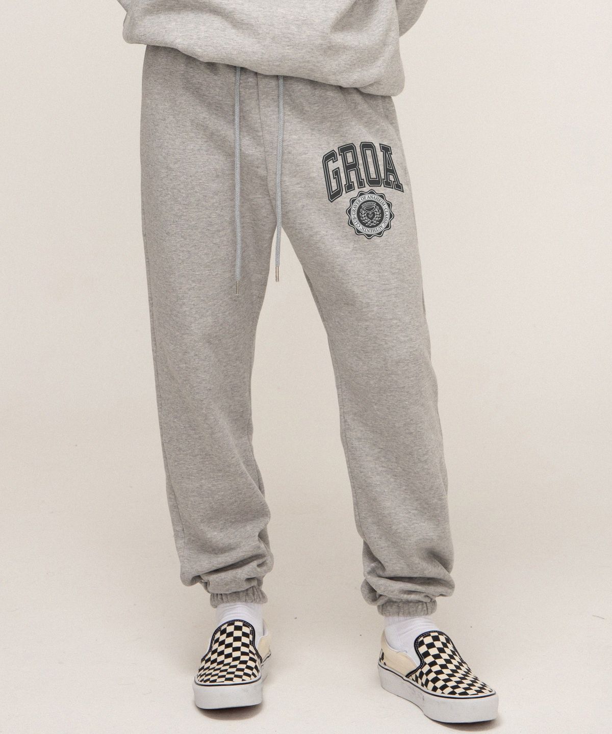 그레이버(GRAVER) [UNISEX]GROA 로고 클래식 하트 스웻 조거팬츠_그레이
