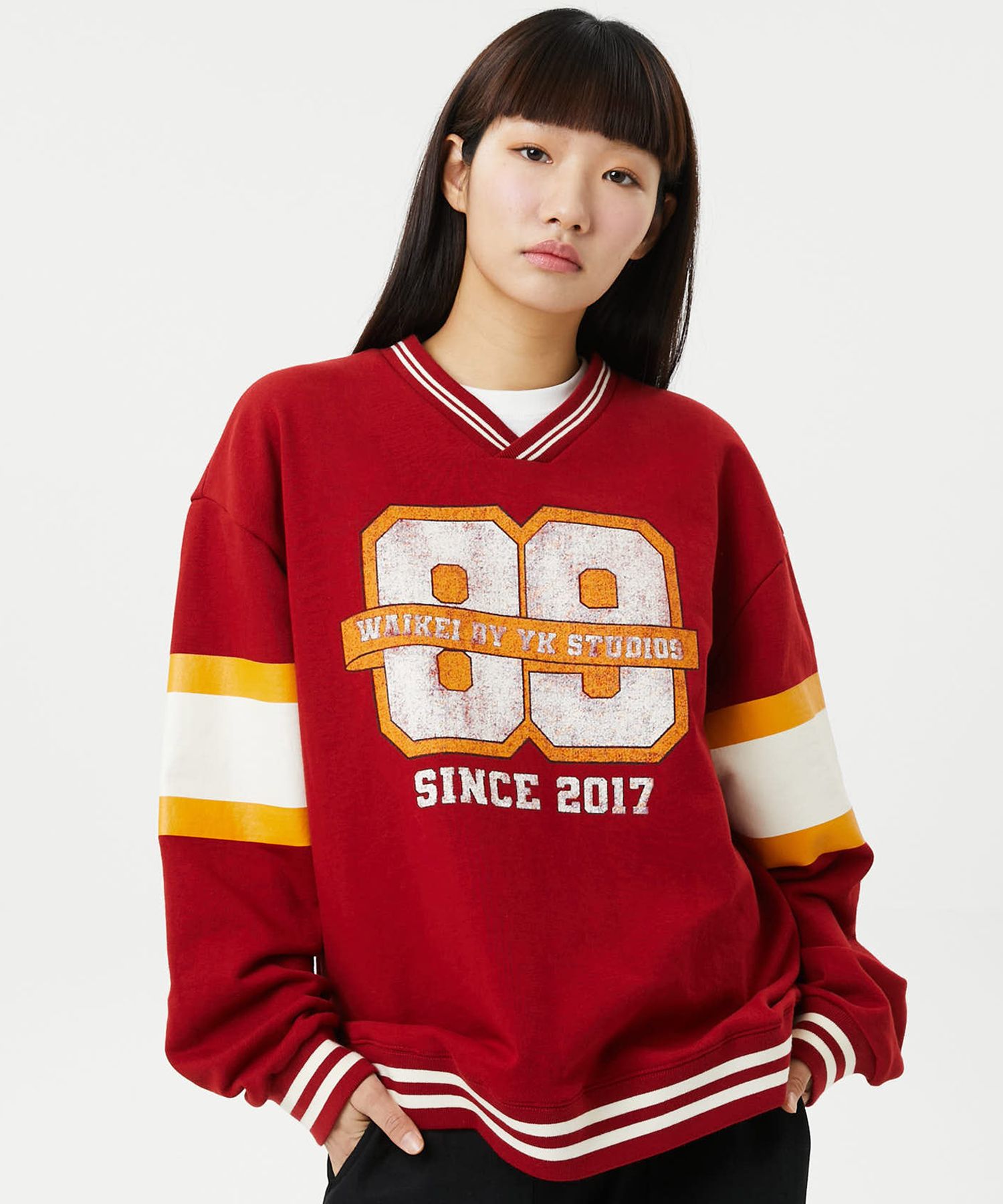 さらに100円引き◆WAI KEI◆89 uniform v neck sweatshirts MUSINSA | WAI KEI 89 Uniform V Neck Sweatshirt Red
