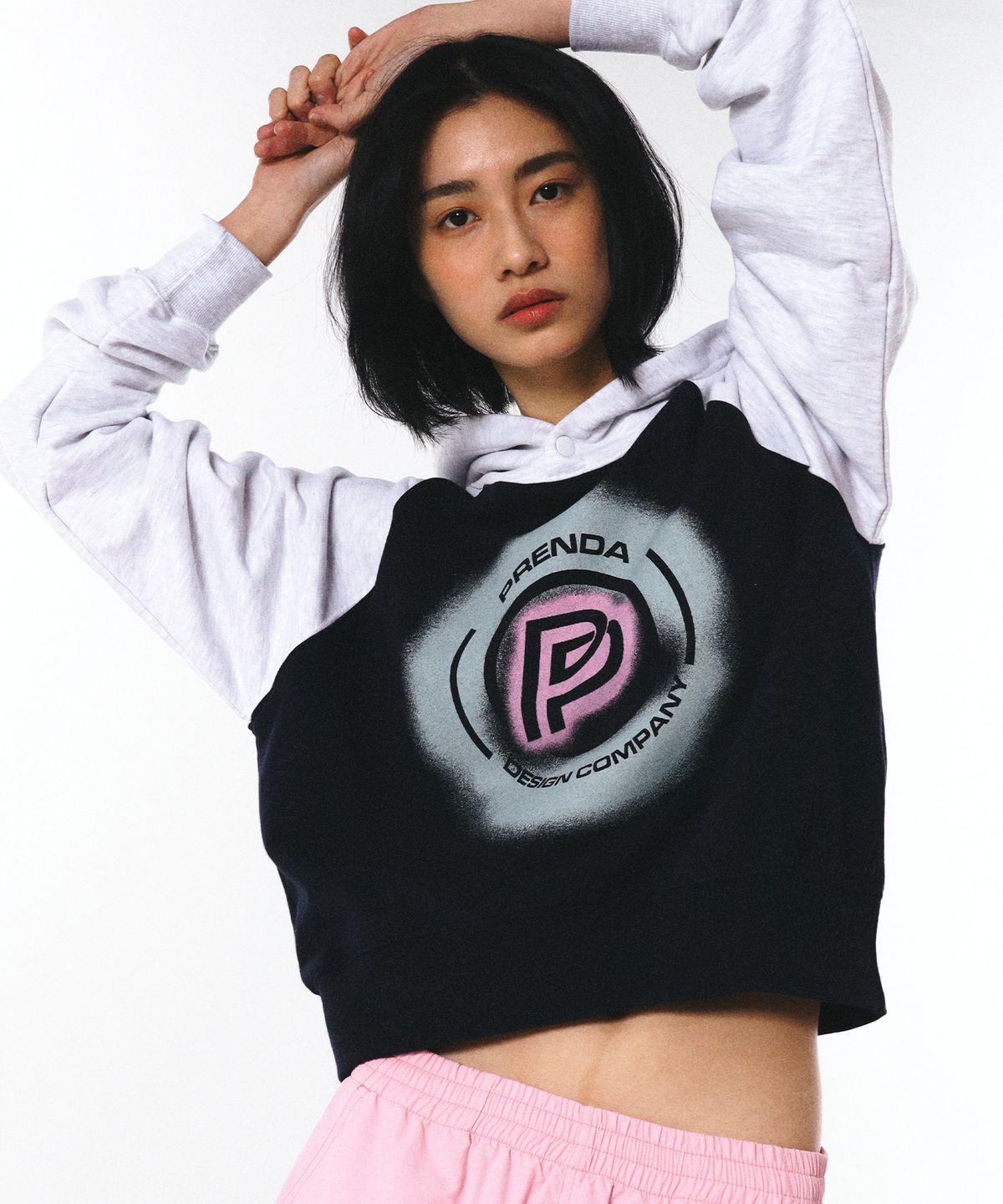프렌다(PRENDA) COMBINATION SPRAY LOGO HOODIE NAVY