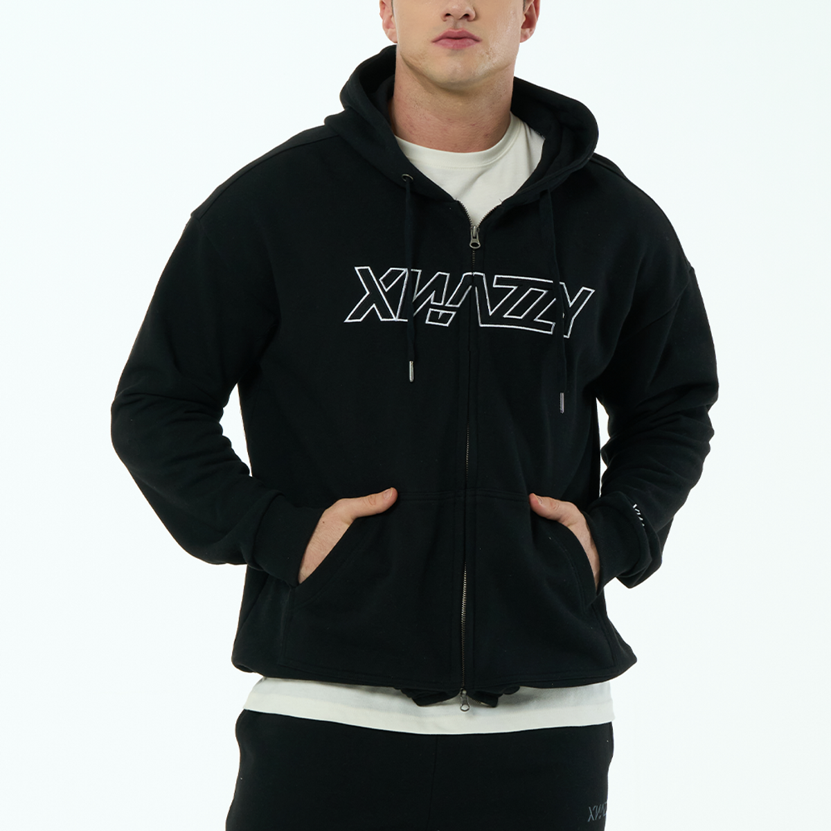 엑스네지(XNAZZY) 투웨이 스포티 후드집업 XN23SPMHD01 BLACK