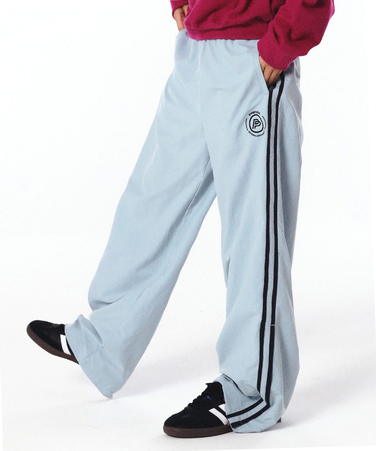 프렌다(PRENDA) SIDE CONTRAST NYLON PANTS LIGHT GRAY
