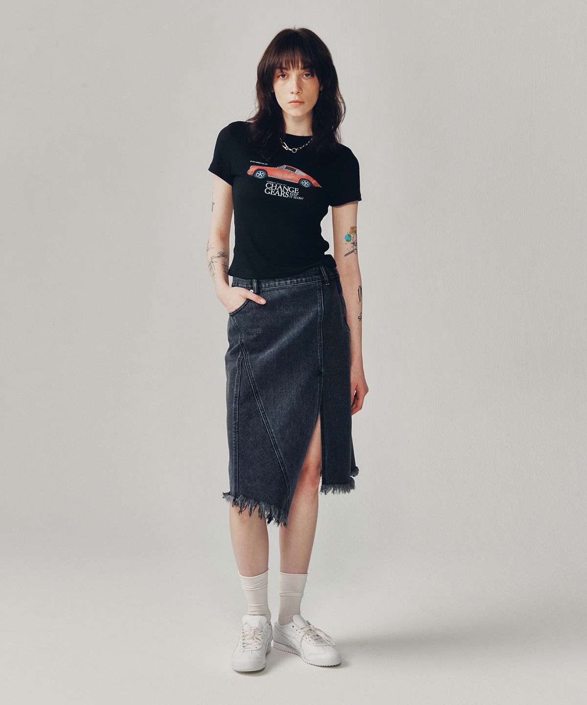 커렌트(CURRENT) ASYMMETRIC DENIM MIDI SKIRT [BLACK]
