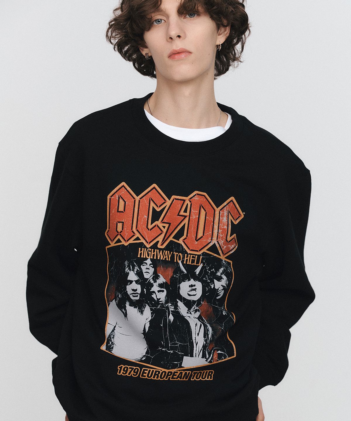 브라바도(BRAVADO) ACDC Highway To Hell Tour 79 Sweatshirt BK (BRENT2317)