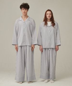 (uni)도미토리 펜슬 스트라이프 파자마 블랙