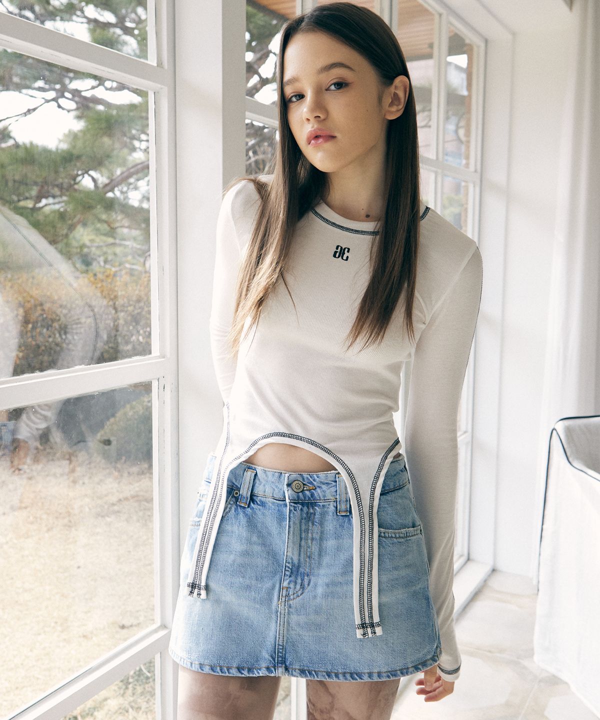 아트스피크하우스(ART SPEAK HOUSE) BODY SHAPE LONG SLEEVE_WHITE