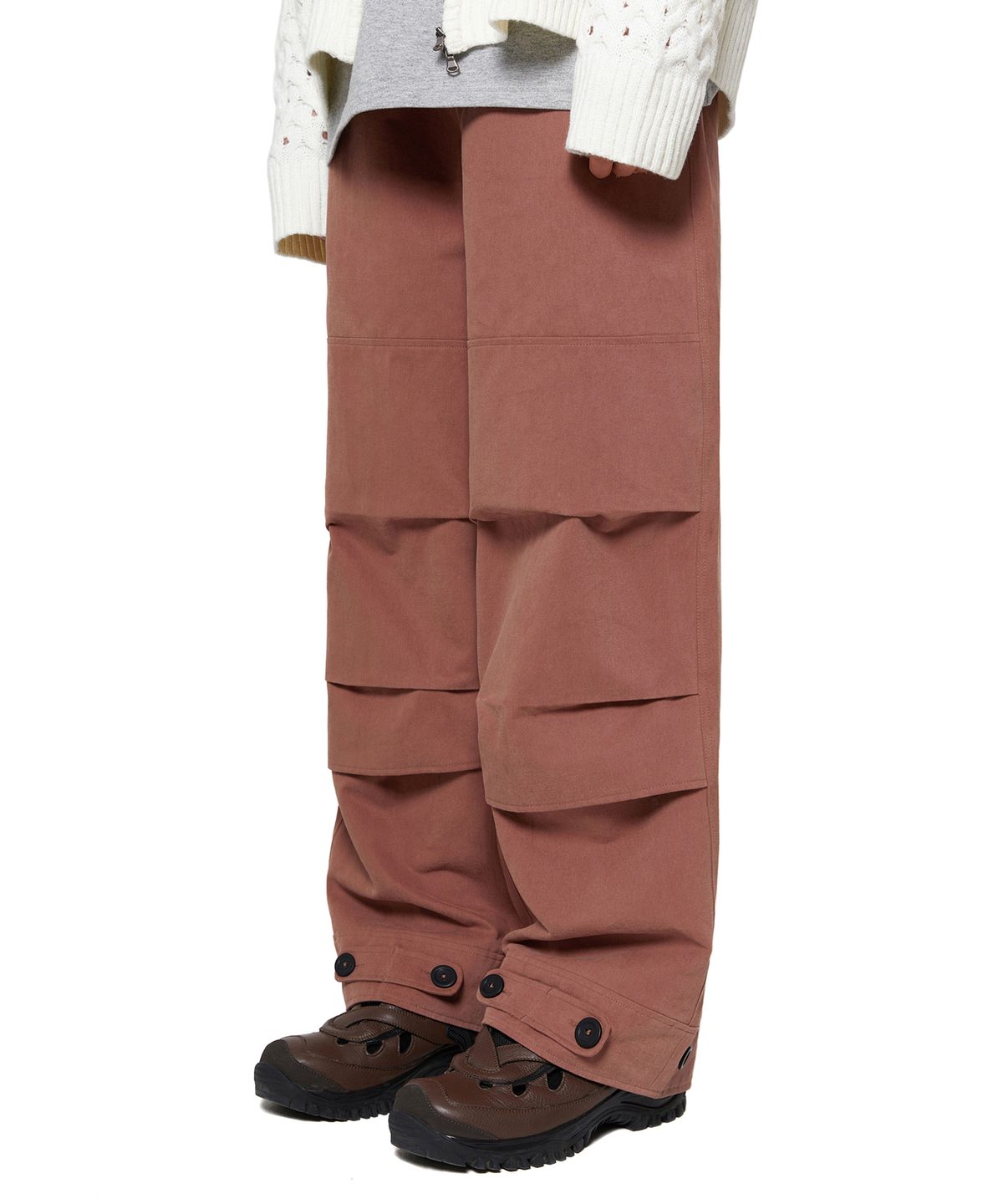 비바스튜디오(VIVASTUDIO) BUTTON PARACHUTE COTTON PANTS [BRICK]