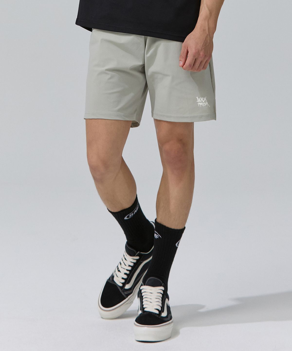 블랙몬스터핏(BLACK MONSTER FIT) 쿨링 트리코트 숏 팬츠 (LIGHT BEIGE) / BM220120