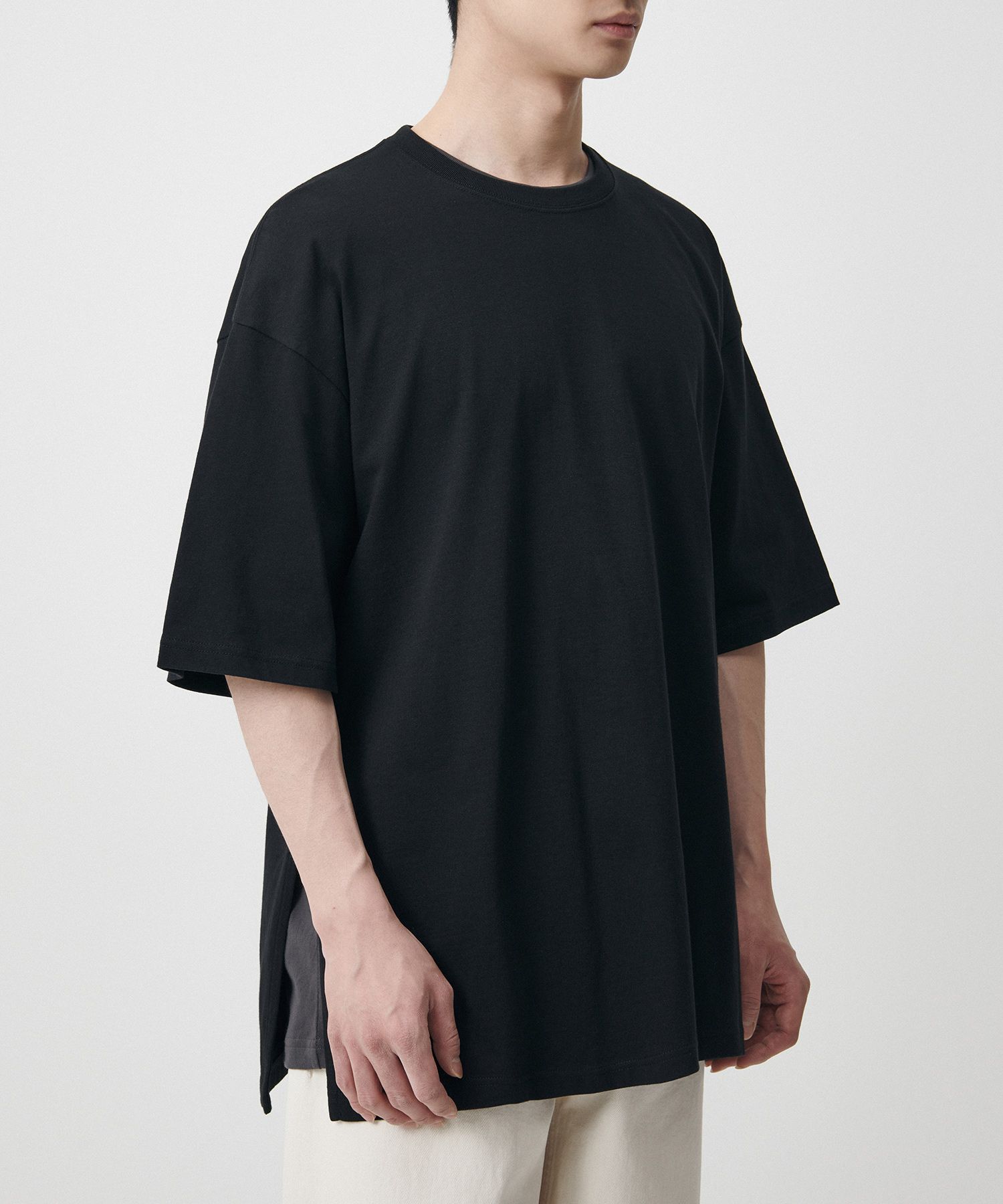 how sweet Tシャツ 黒 AICON Printed T-shirt Black / TXA-TENGA by Artist-