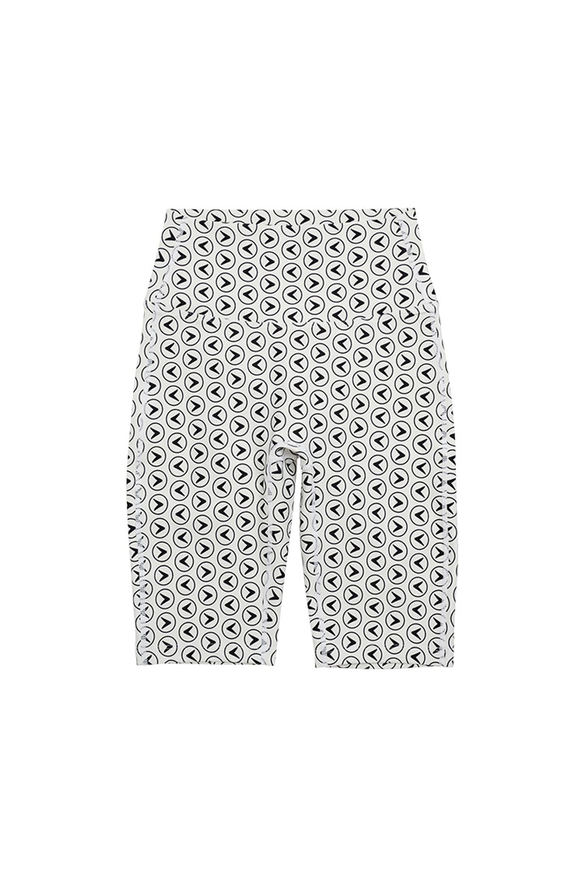 인터레스트(INTEREST) INTEREST LOGO DIGITAL PRINT HALF LEGGINGS_WHITE