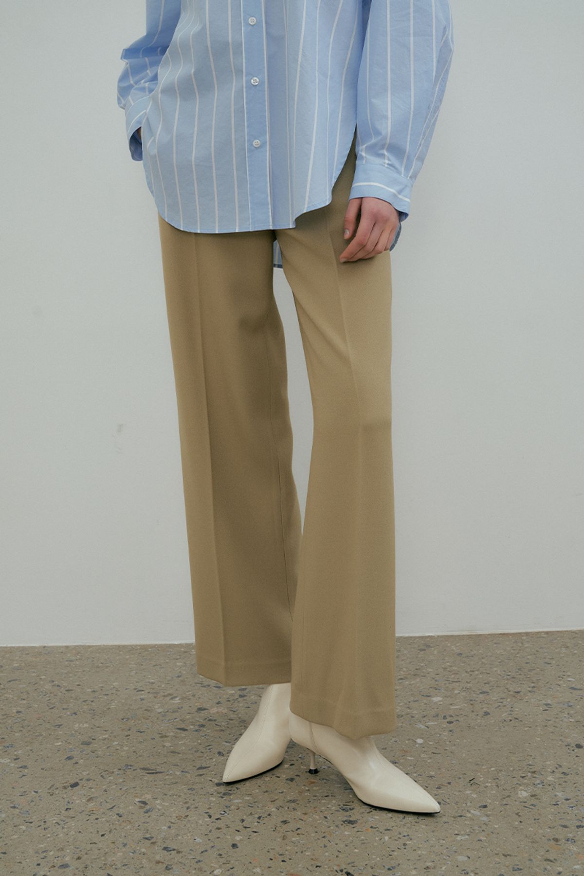 더페니(THE PENNY) WIDE DAILY PANTS - Khaki beige
