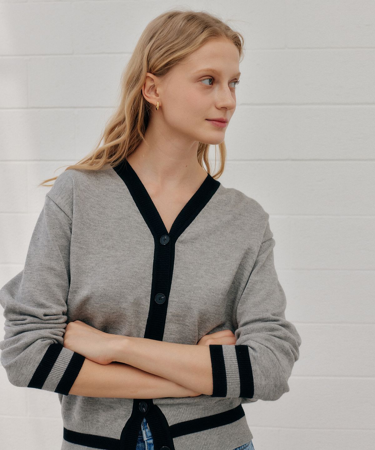 엽페(YUPPE) COLOR CARDIGAN_GRAY BLACK