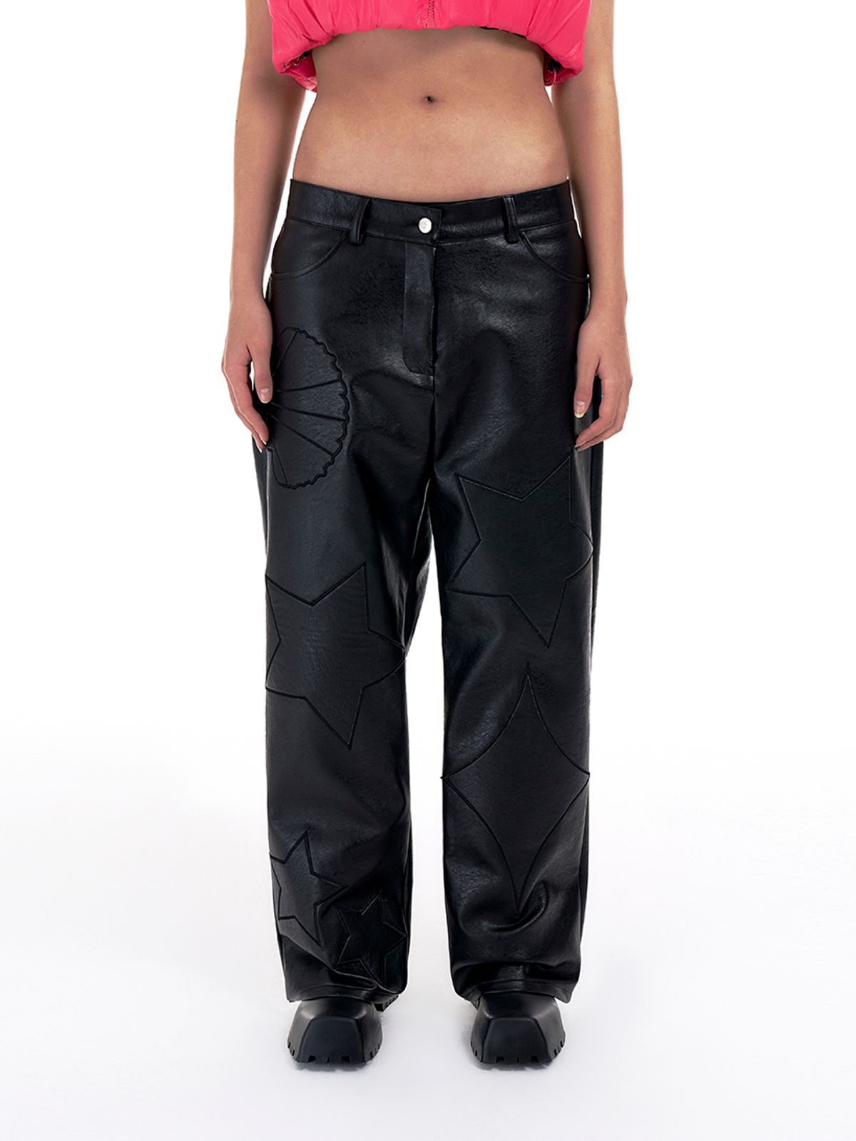 와이이이엘(YEEL) EMBROIDERY LEATHER PANTS BLACK