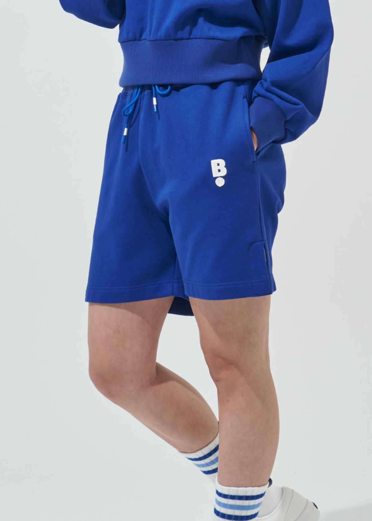 블루닷(BLUDOT) 로고 하프 스웨트 팬츠_BL