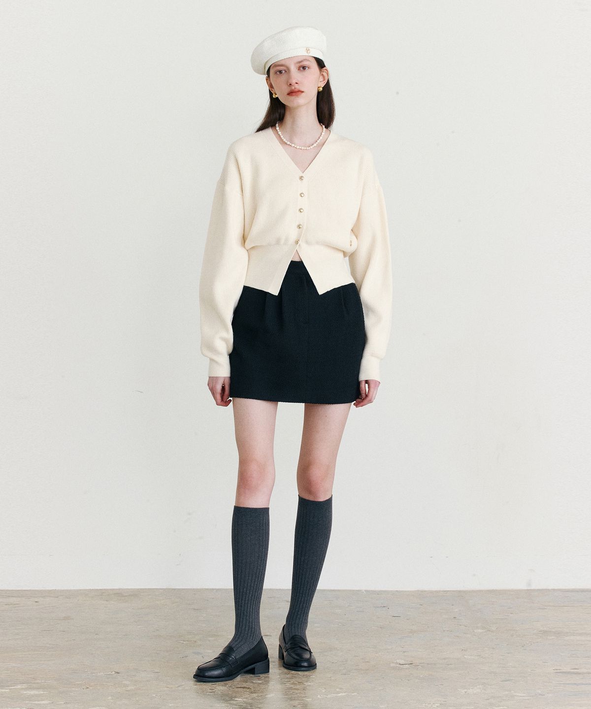 로라로라(ROLAROLA) TWO TUCK MINI SKIRT BLACK