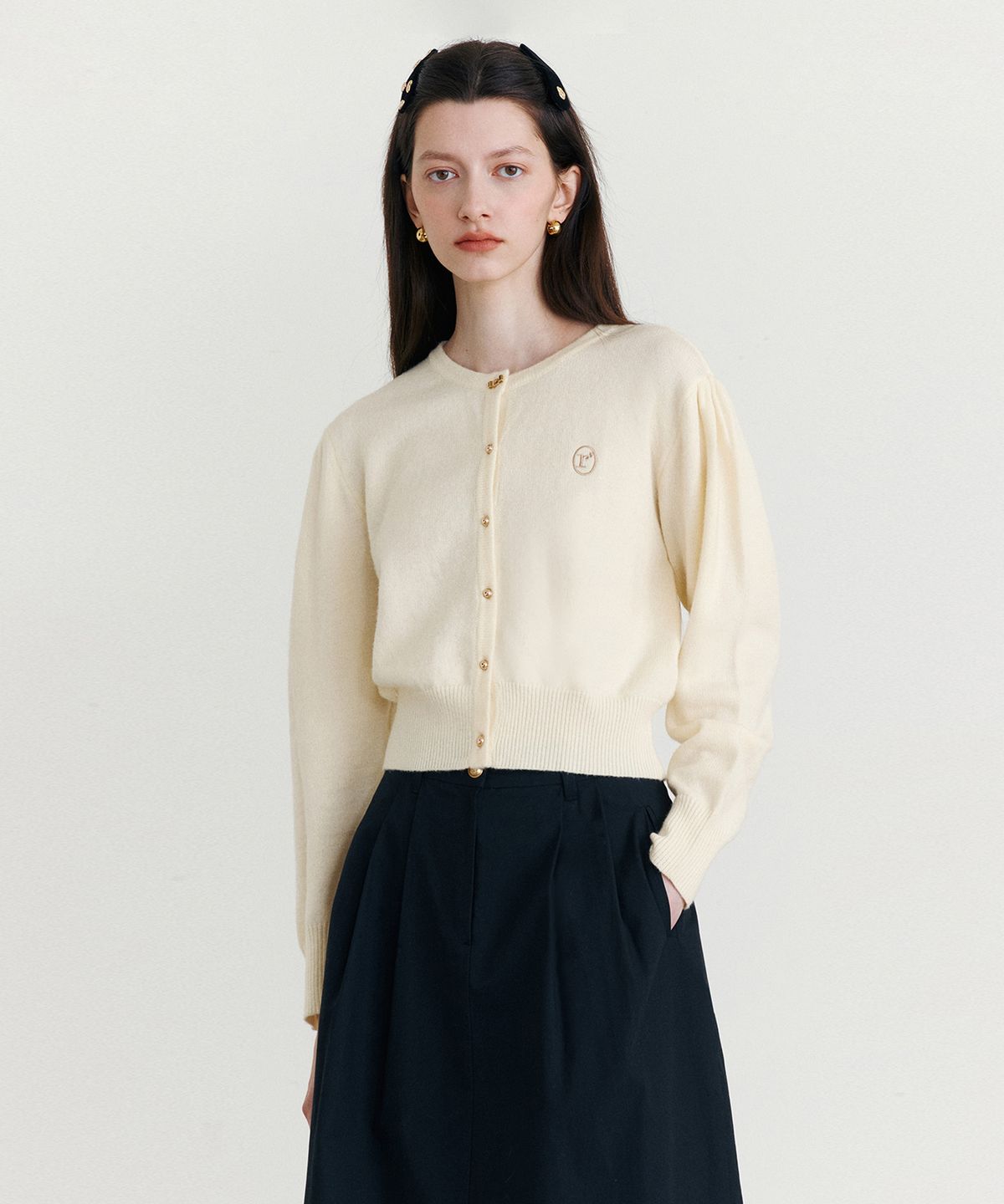 로라로라(ROLAROLA) PUFF SLEEVE ROUND NECK CARDIGAN IVORY