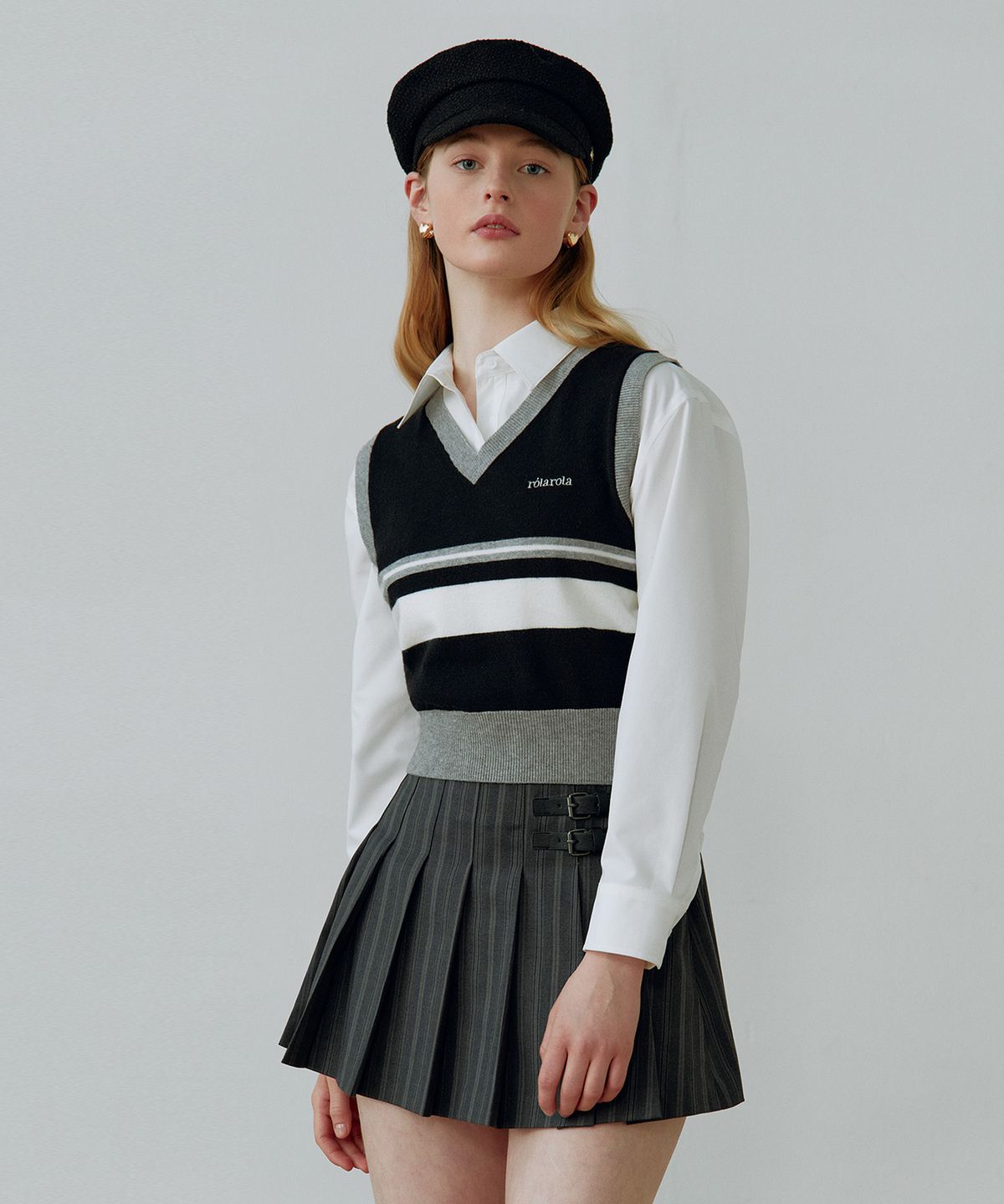 로라로라(ROLAROLA) PREPPY KNIT VEST BLACK