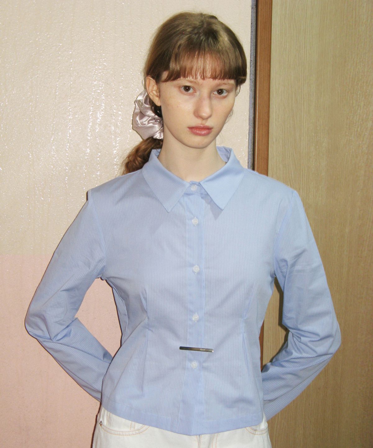 시눈(SINOON) STRIPE TIE PIN SHIRT (SKY BLUE)