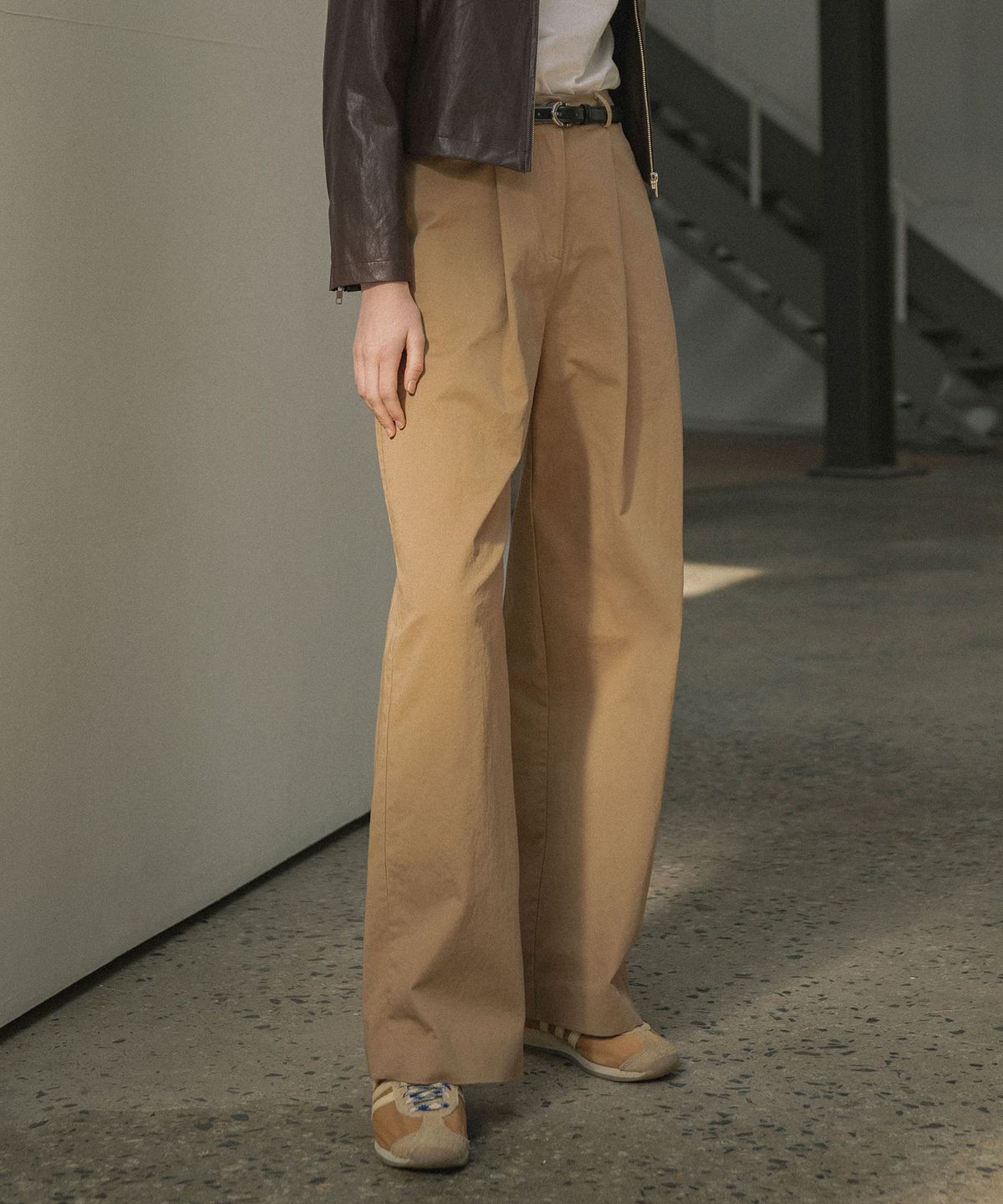 시야쥬(SIYAZU) SIPT7073 Chino Pants_Camel