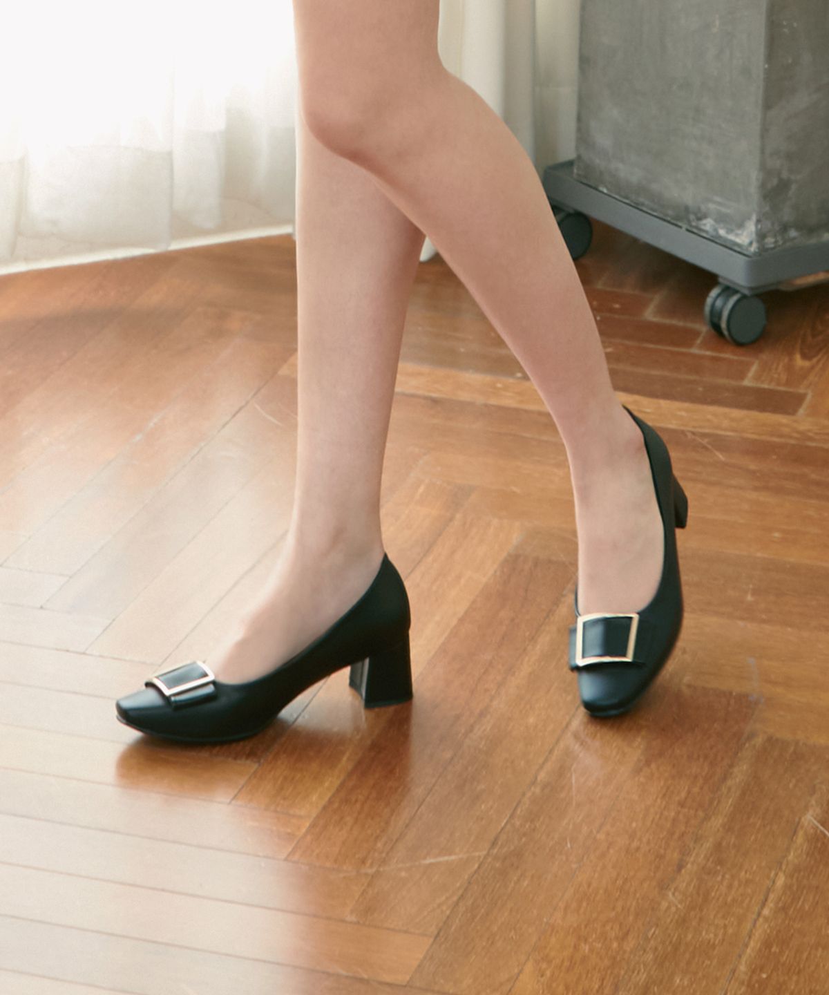 커스텀에이드 우먼(CUSTOMADE WOMAN) 5cm 골드스퀘어 라운드토 통굽 미들힐 엘린(CW0017)