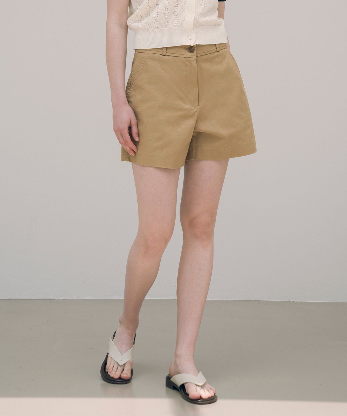 시야쥬(SIYAZU) SIPT7067 Chino short pants_Camel beige