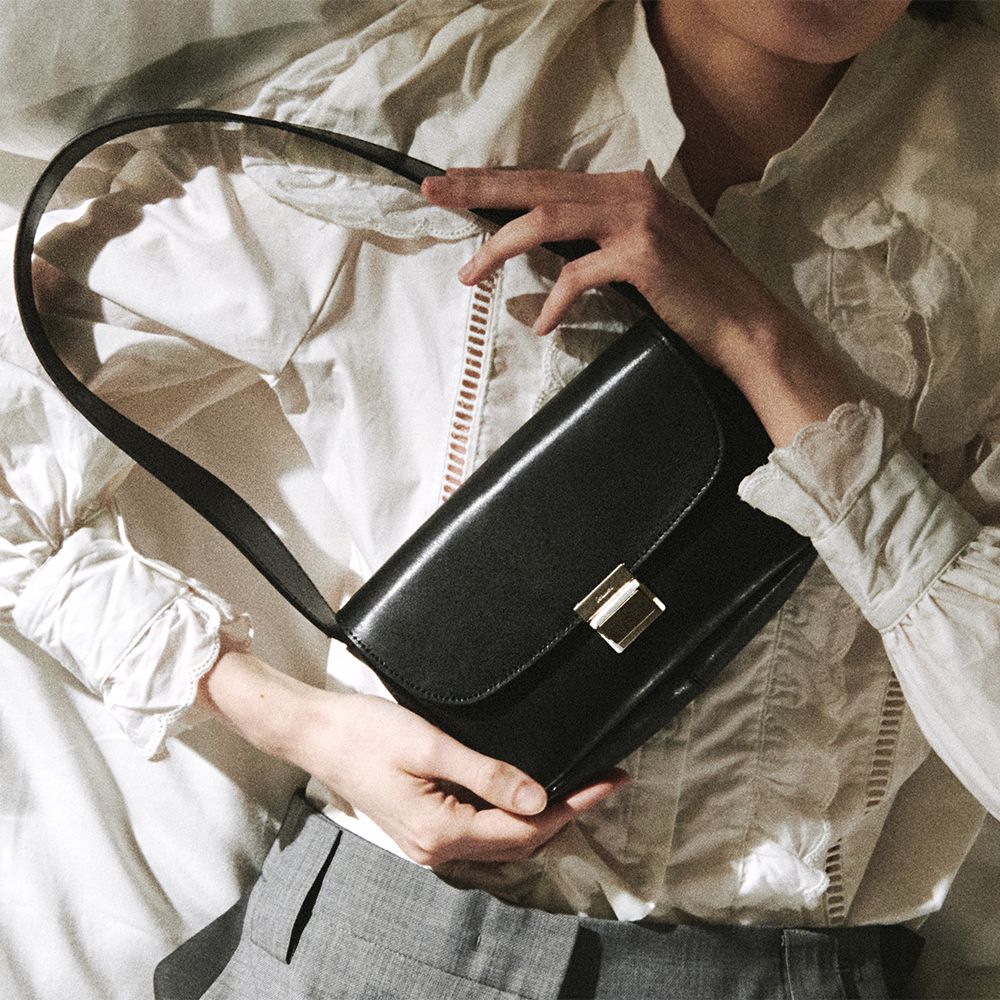 [FENNEC]★MINI PUSH FLAP BAG MUSINSA | fennec MINI PUSH FLAP BAG - BLACK