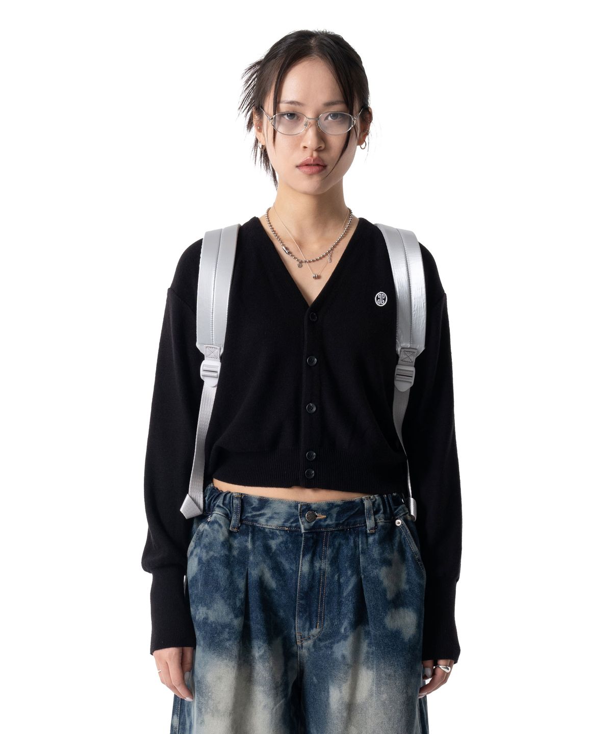 이우가마카라스(IUGAMAKARAS) Short Wappen Cardigan (Black)