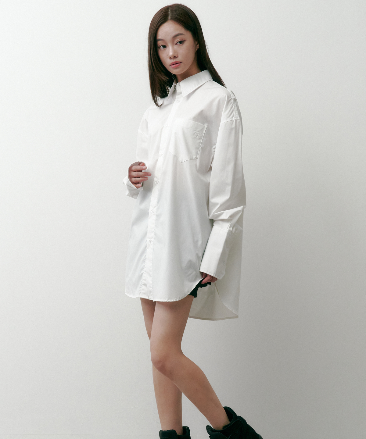 솔트앤초콜릿(SALT AND CHOCOLATE) SAC 포켓 링클프리 롱셔츠 화이트 4W2317002