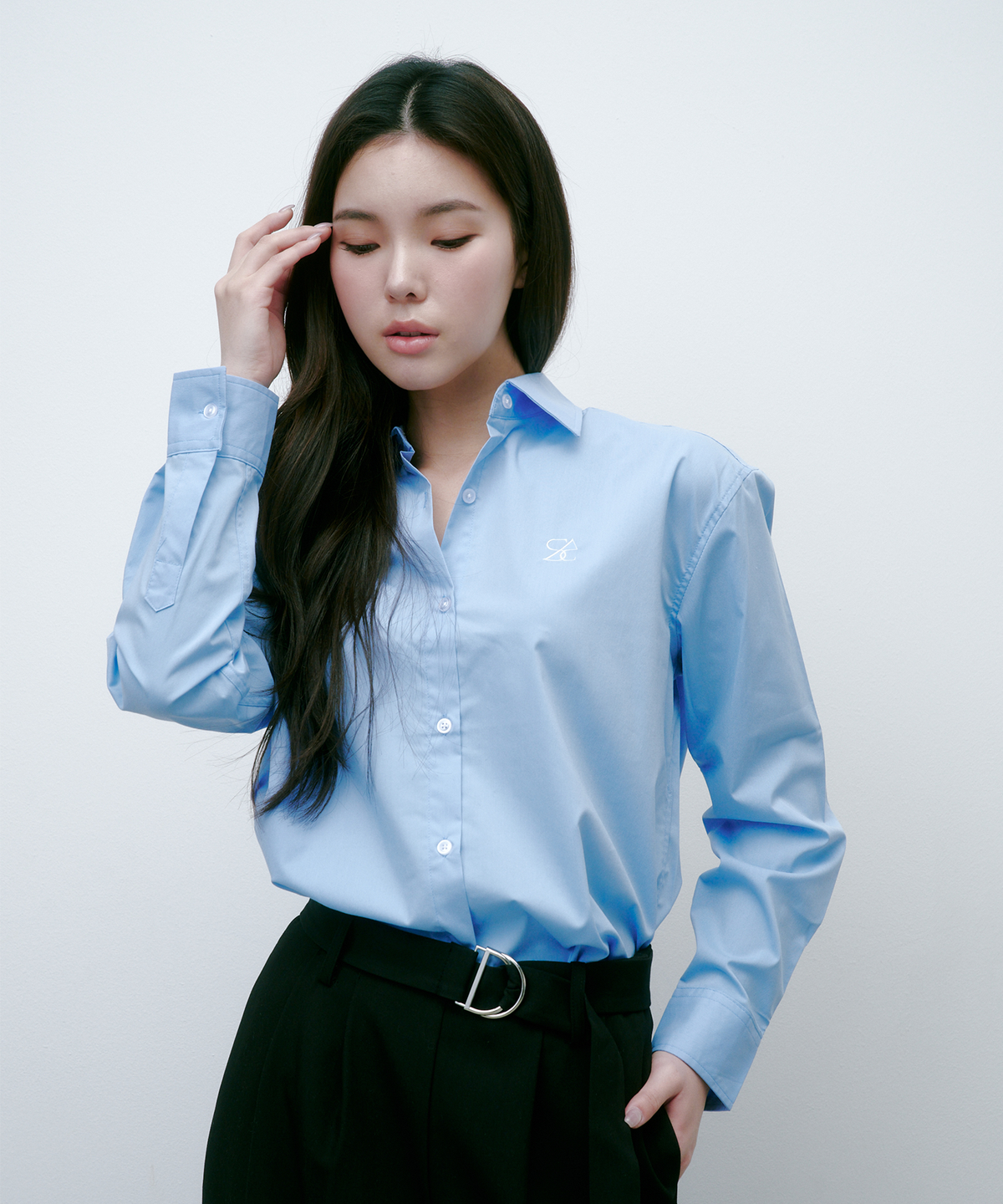 솔트앤초콜릿(SALT AND CHOCOLATE) SAC 로고 오버핏 링클프리 셔츠 스카이블루 4W2317003