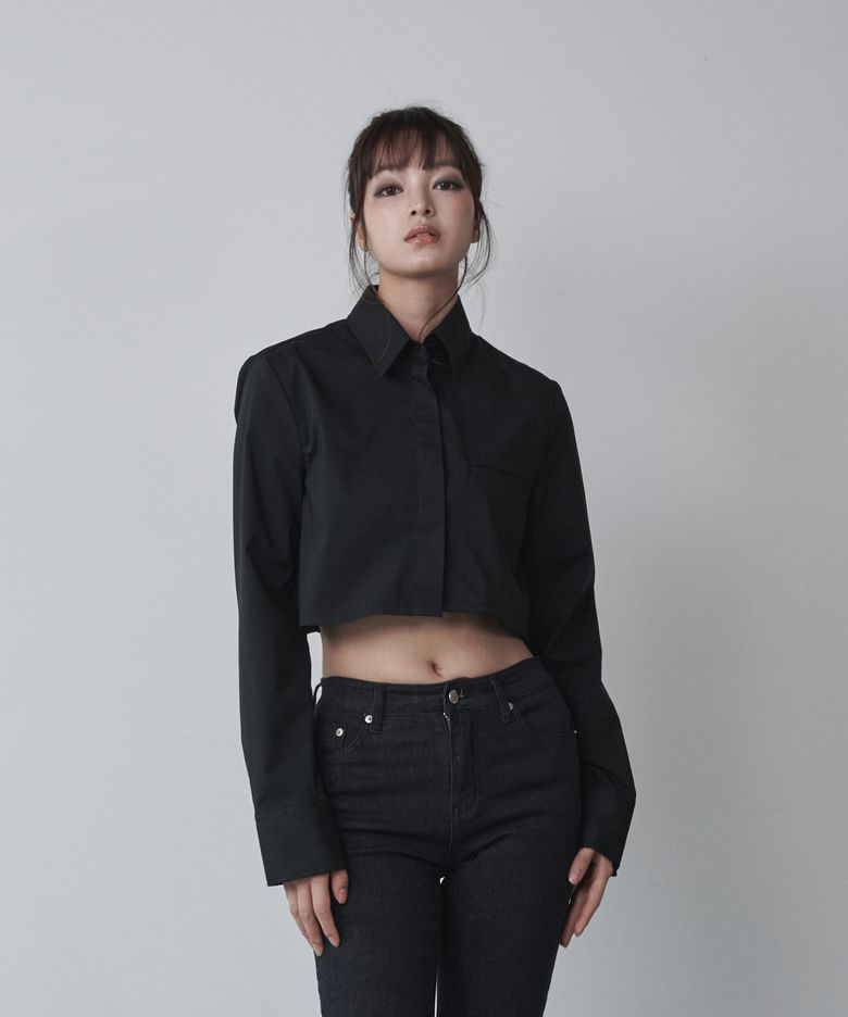 SAC 로고 링클프리 크롭 셔츠 블랙 4W2317001