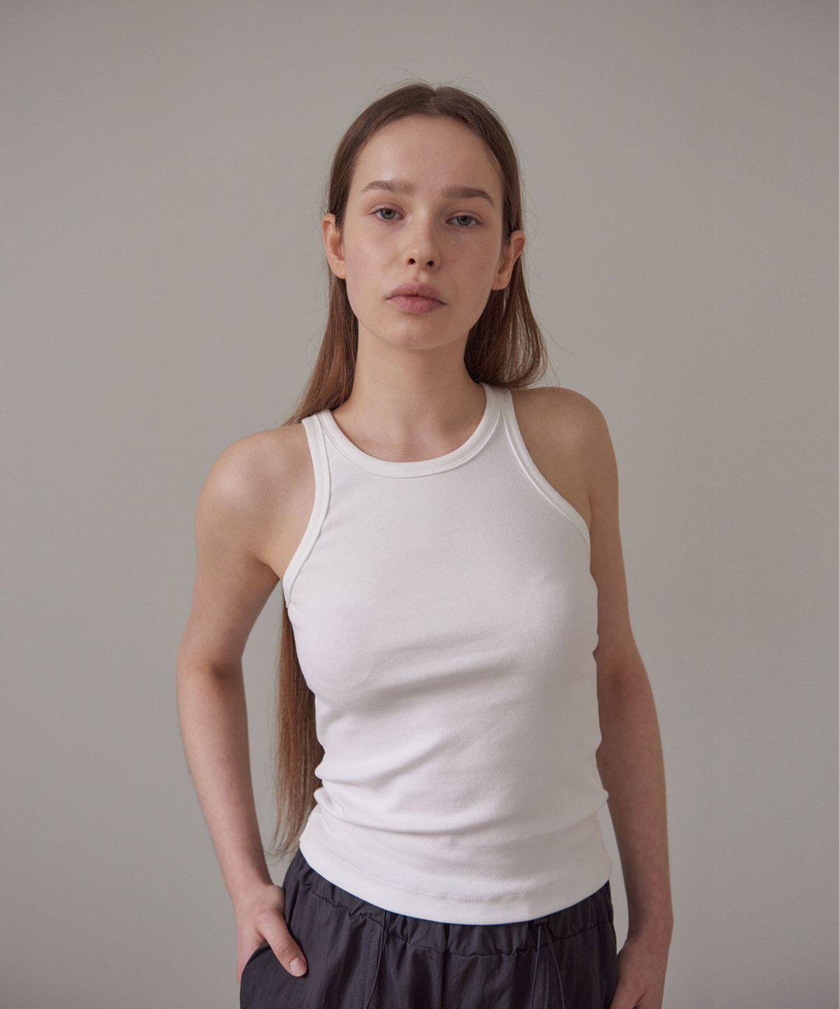 38컴온커먼(38COMEONCOMMON) Curved Rib Sleeveless (White)