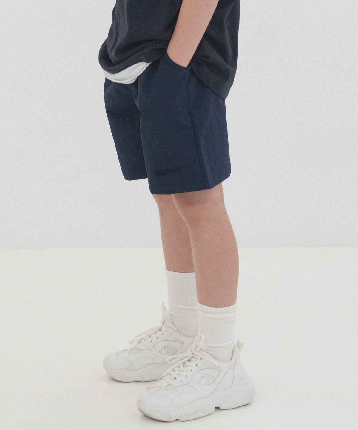 피아네르 키즈(PIANER KIDS) 로고 자수 나일론 밴딩 쇼츠 (네이비)