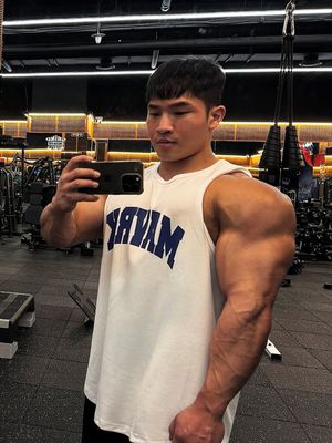 M 커브드 로고 밸런스 슬리브리스 (6color)