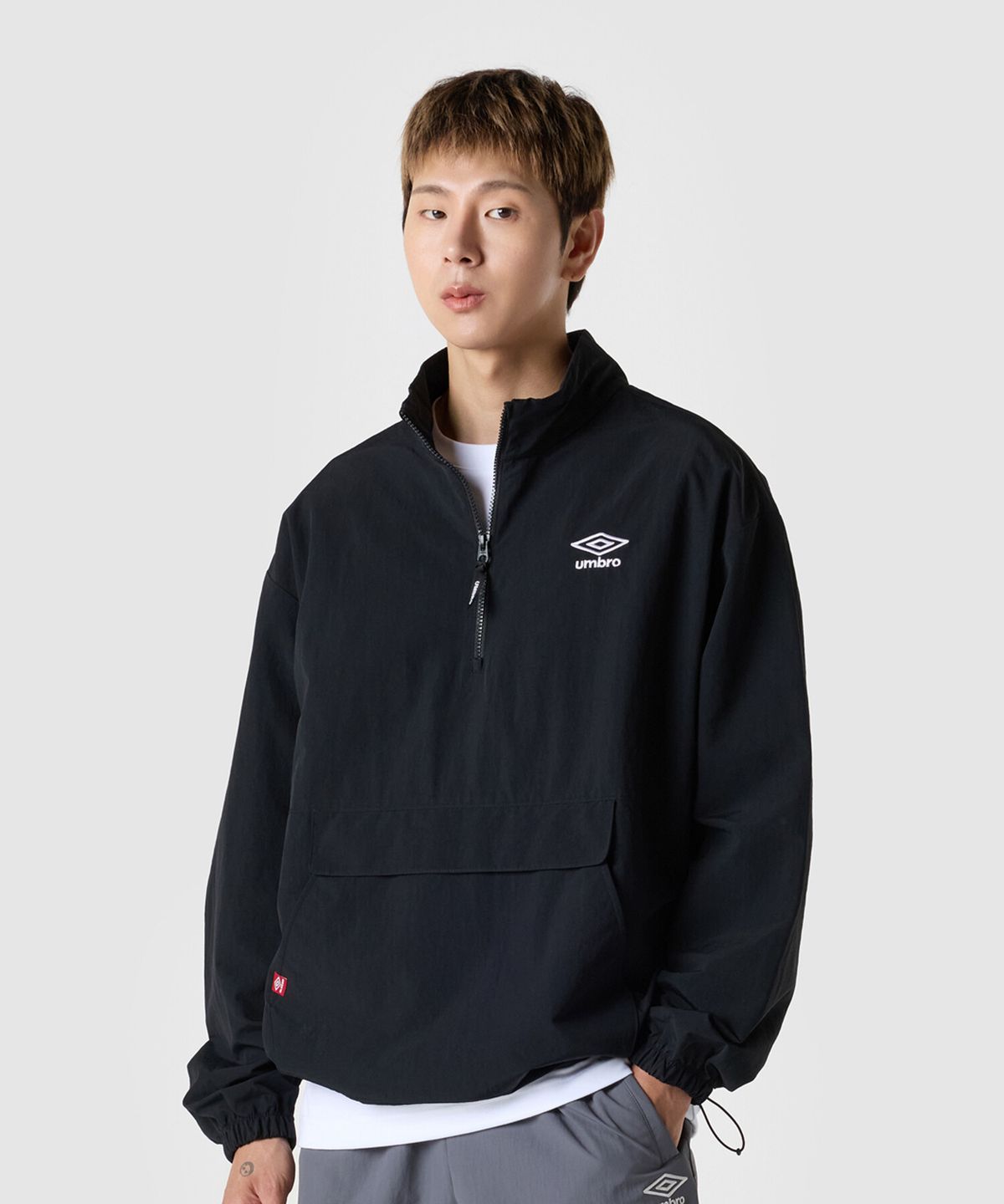 엄브로(UMBRO) 클래식 스탠넥 아노락 블랙(UQ321CWT93)