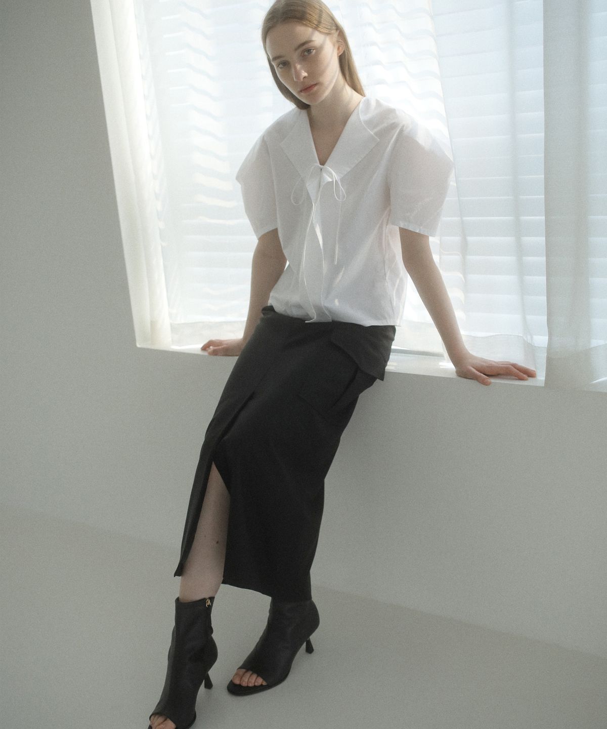 폴앤앨리스(PAUL&ALICE) POCKET MAXI SKIRT / BLACK