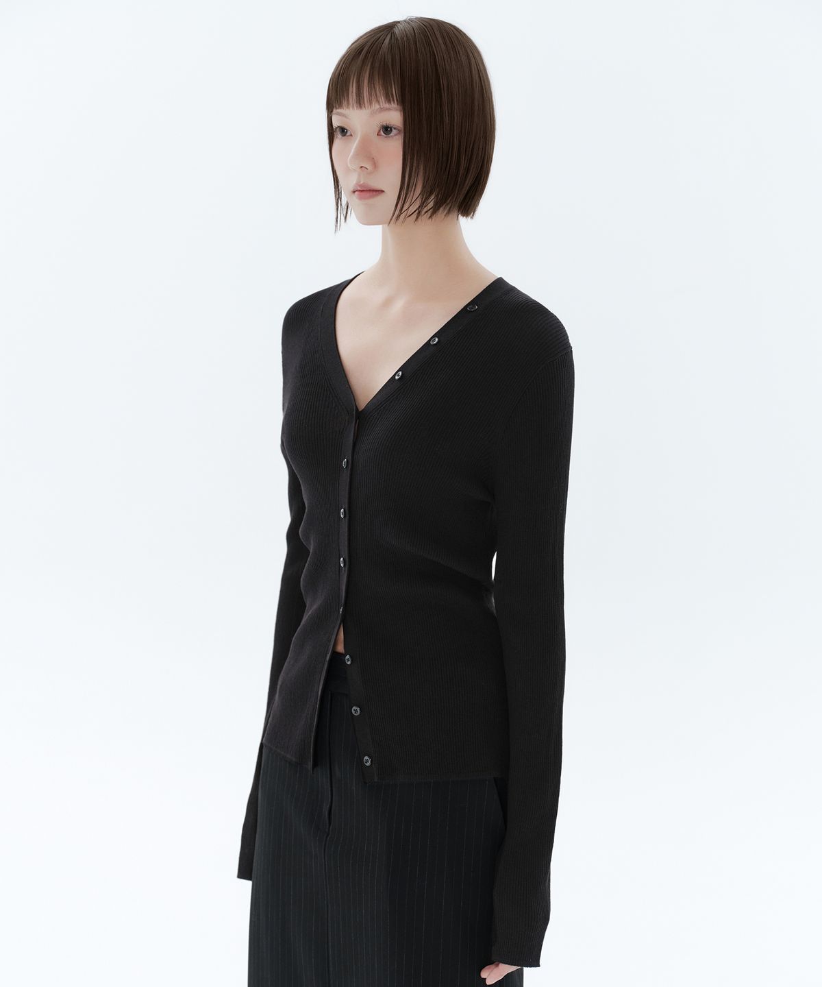 무신사 스탠다드 우먼(MUSINSA STANDARD WOMAN) 우먼즈 리브드 슬림 가디건 [블랙]