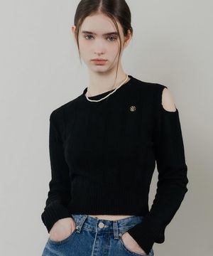 SIDE CUTOUT ROUND KNIT_BLACK