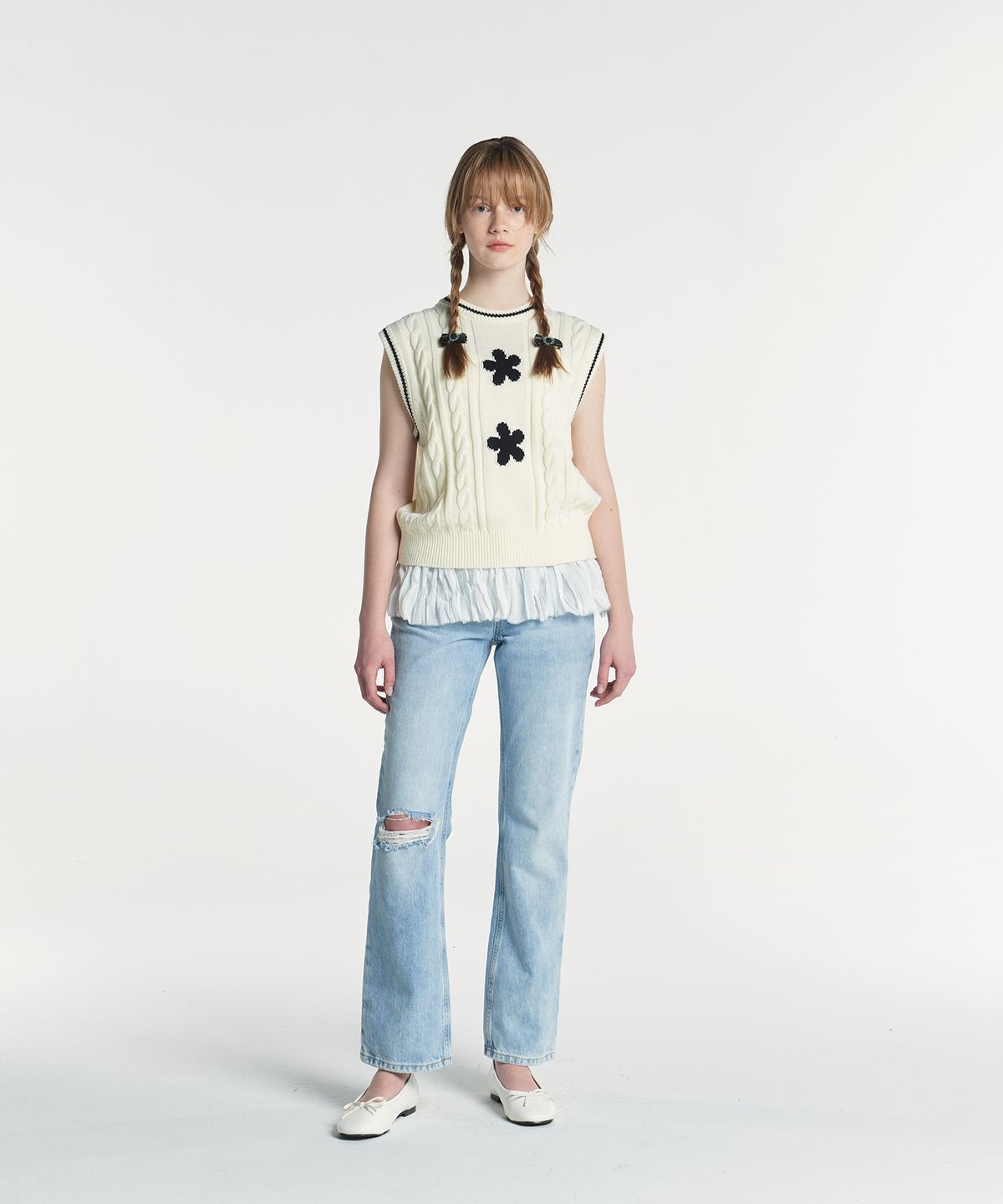 마가린핑거스(MARGARIN FINGERS) POINT FLOWER KNIT VEST (CREAM)