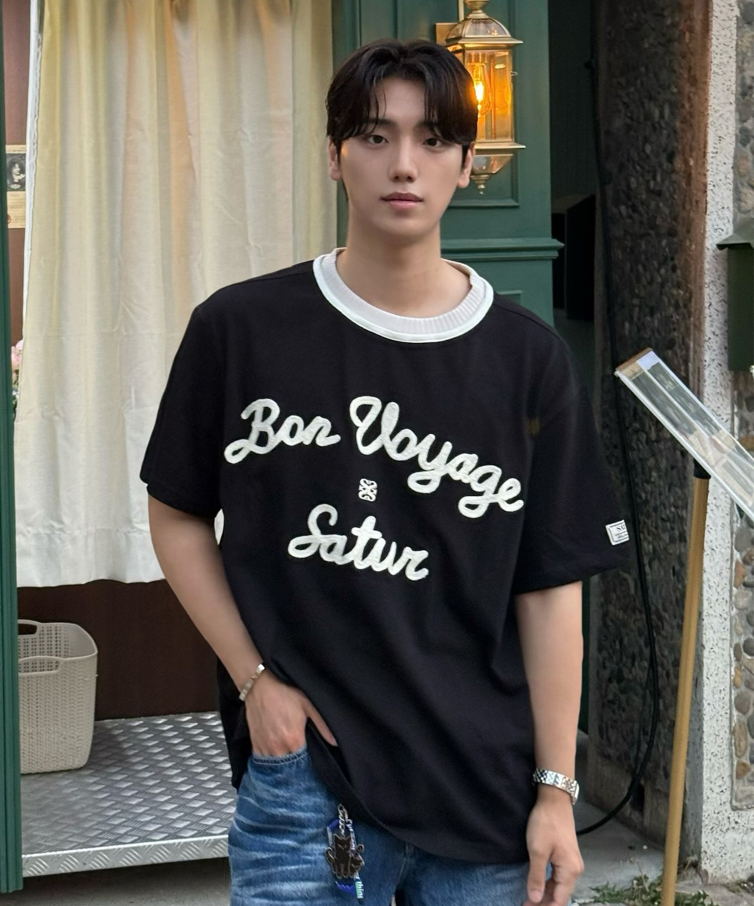 【韓国限定】SATUR セター　Tシャツ 半袖 ホワイト 新品未使用タグ付き 韓国限定】SATUR セター Tシャツ 半袖 ホワイト 新品未使用タグ