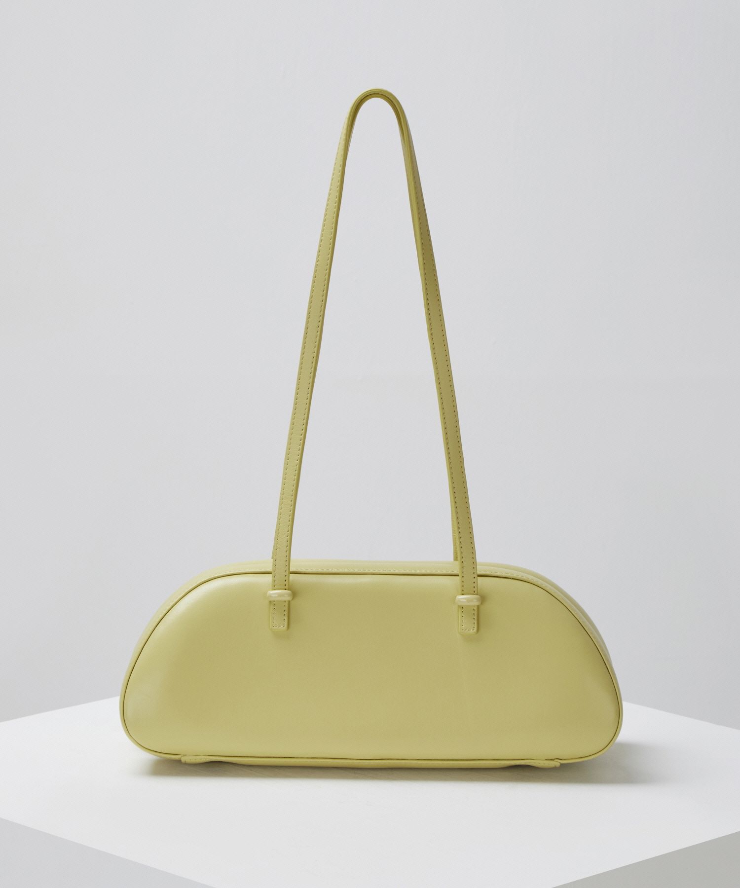 ☆送料・関税込☆Archivepke★Shell baguette bag★バッグ★ MUSINSA | Archivépke Shell baguette bag(Champagne)_OVBAX23007GYL
